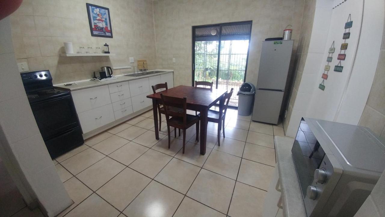 Four Seasons Self-Catering Guest House Graskop Εξωτερικό φωτογραφία